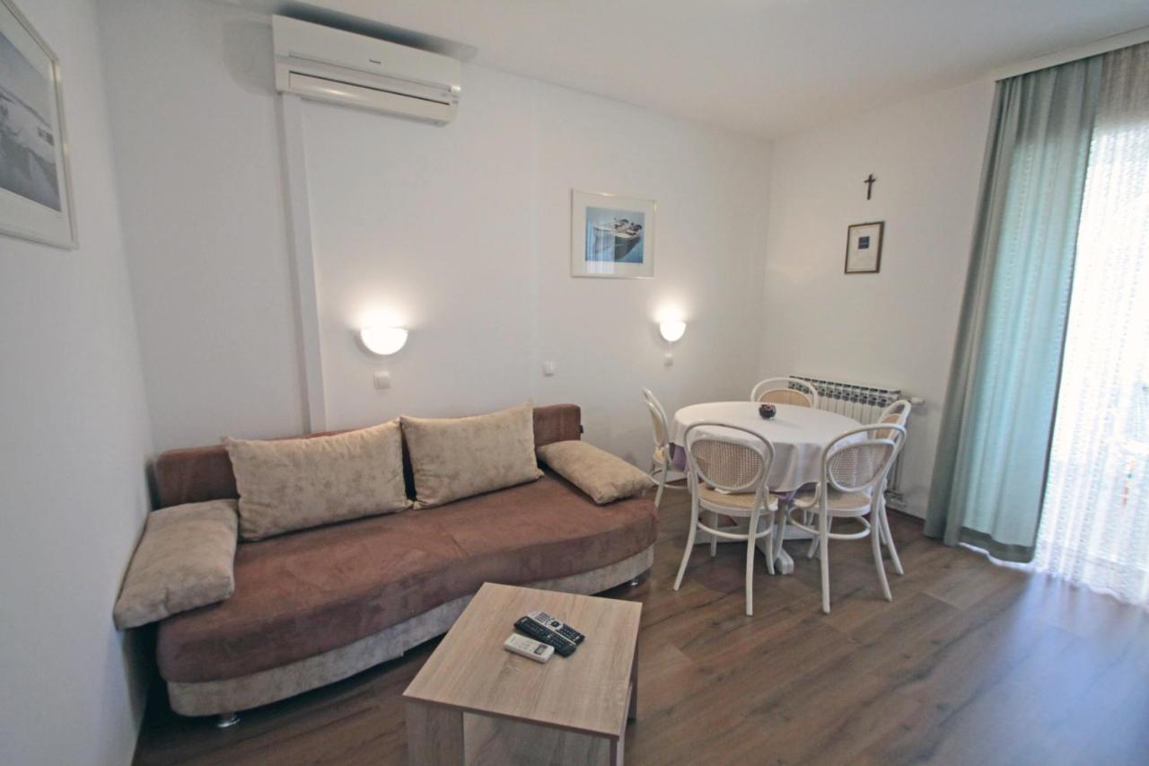 Apartments By The Sea Vinjerac, Zadar - 5811 Luaran gambar